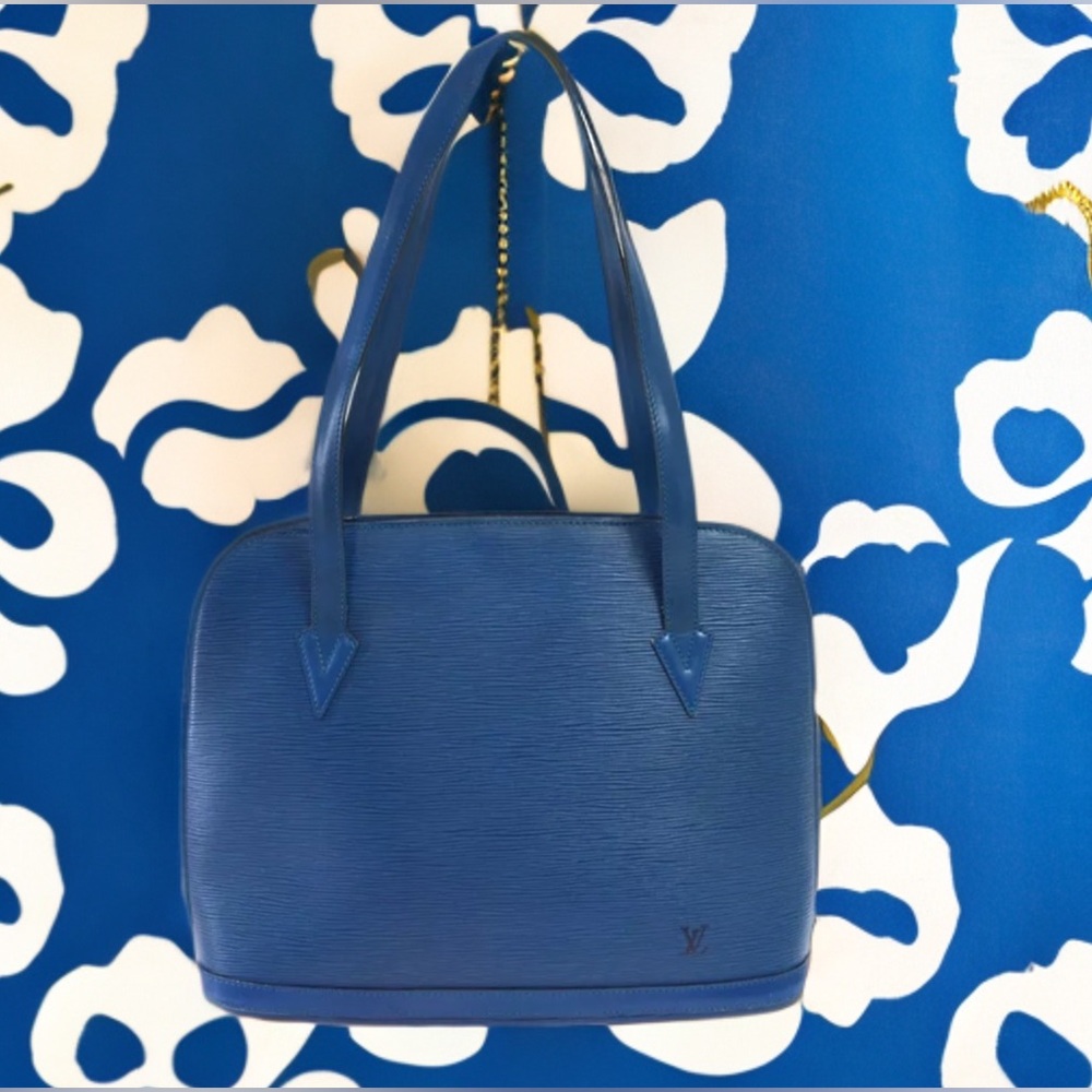 ❌SOLD❌🔥AUTHENTIC LOUIS VUITTON LUSSAC SHOULDER BAG🔥